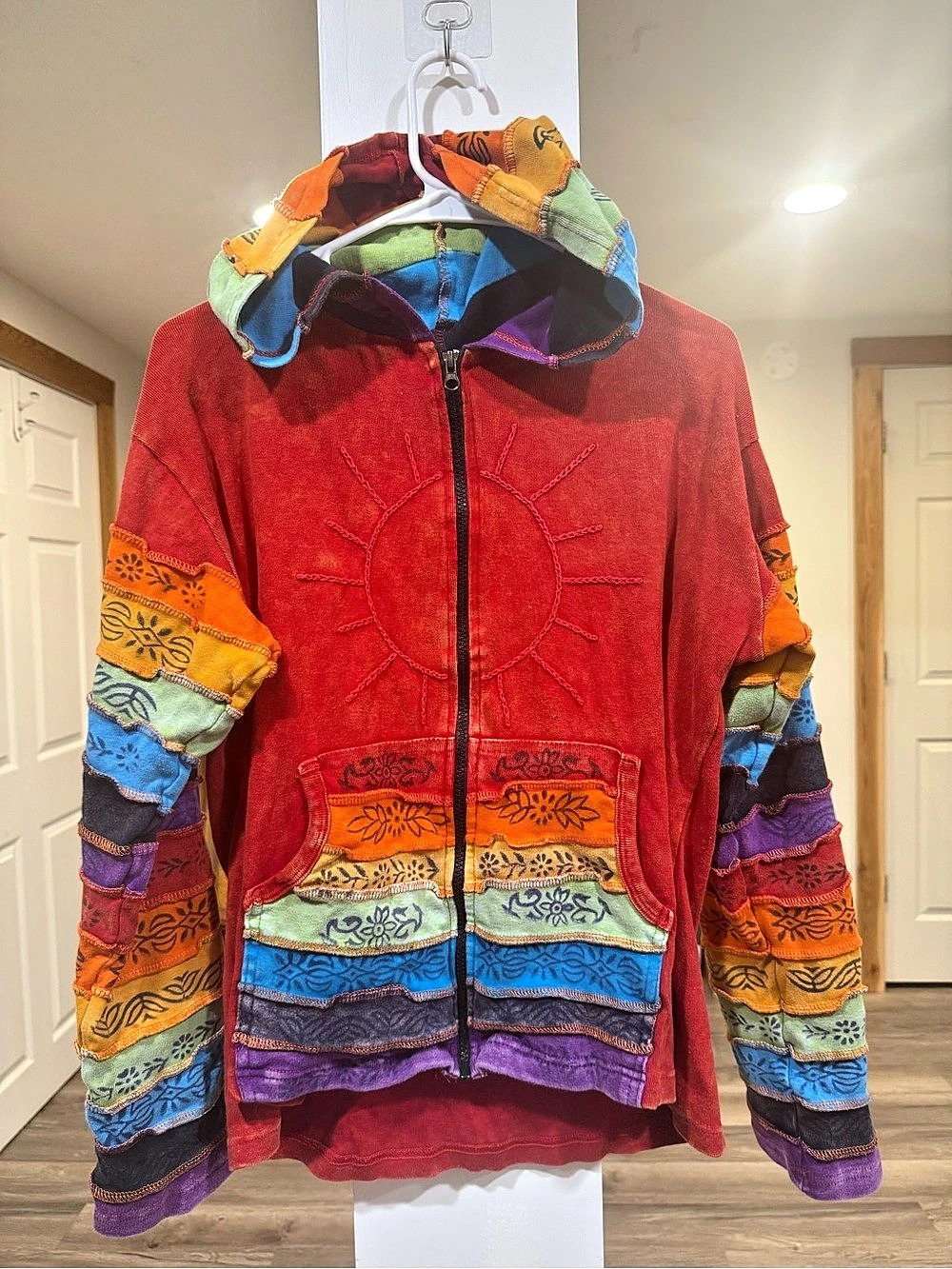 Greater Good Embroidered Hooded Jacket in Red Multicolor Size Large